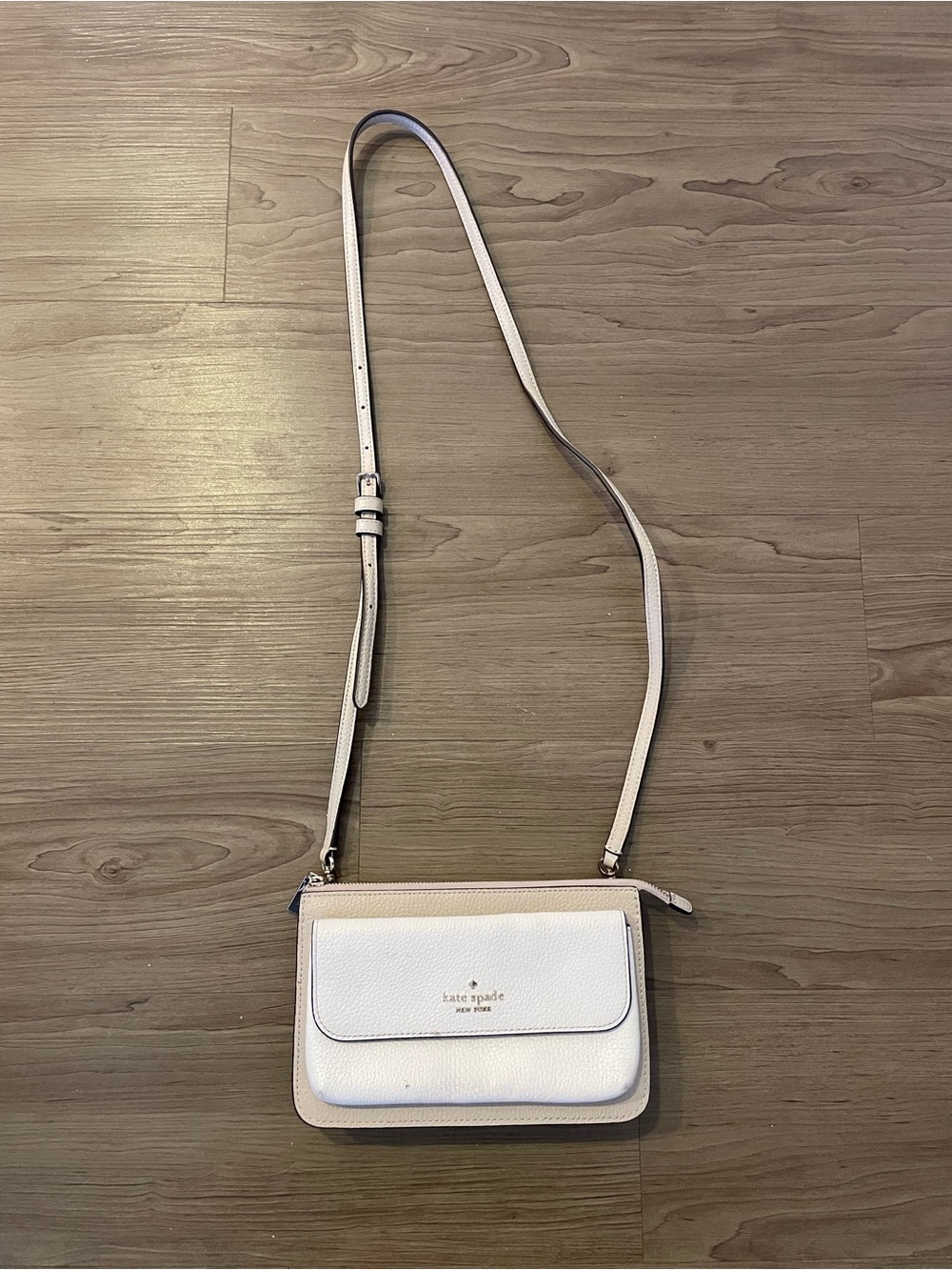 kate spade White & Cream Pebbled Leather Crossbody Bag